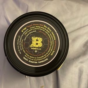 Bee-biotic cleansing volumizing Hair and scalp scrub